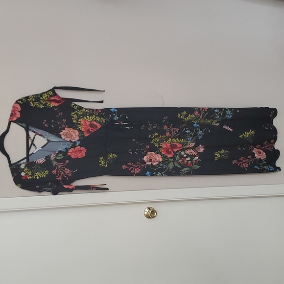 Flower Maxi Dress - Picture 1 of 5